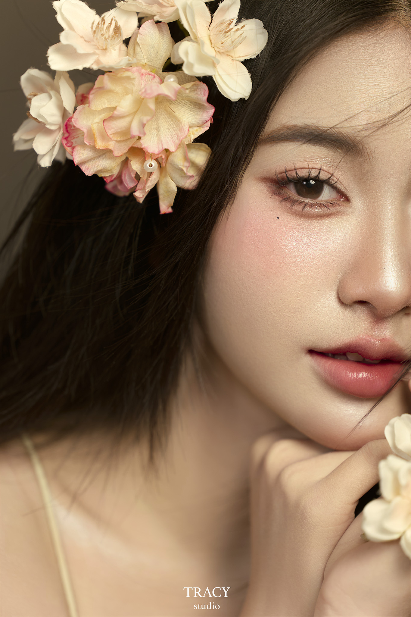 frontend/img/gallery/anh-concept/tracy0222 copy.jpg